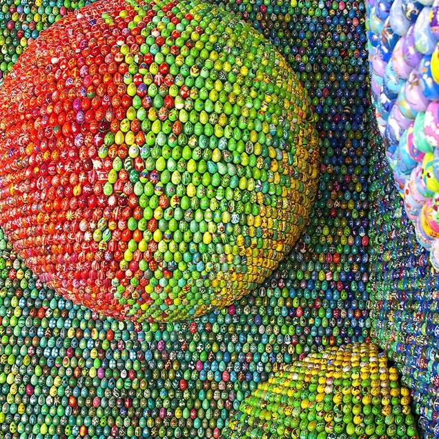 Panel with 2 spheres and a corner